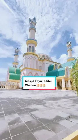 Masjid Raya Hubbul Wathan atau yang juga dikenal dengan Islamic Center Mataram merupakan masjid terbesar di daerah Provinsi Nusa Tenggara Barat yang terletak di pusat Kota Mataram, ibu kota Provinsi Nusa Tenggara Barat.  #islamiccenterlombok #lombok #lomboktiktok #lombokviral  #lomboktimur #lomboktengah #sumbawa #bima #dompu  #lombokbarat🌴 #fyp #fypシ #wonderfullombok #wonderfulindonesia #explorelombok #viraltiktok 