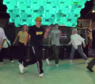 HOUSE FOUNDATION 🏠 #dance #housedance #foundation #forbeginners #foryou #fun #dancing 