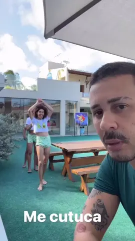 ME CUTUCA 🤣 #asfeias #disbocuda #lgbtqia🏳️‍🌈 #carlinhosmaiaof #carlinhosmaia #carlinhosmaiaoficial #barradesaomiguel #rafaelmarianooficial #fypシ 