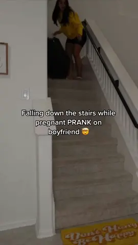 He freaked out 🤯 full vid in bio! #fyp #foryou #prank 