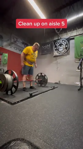 First time touching a bar in almost 2 weeks. Worked up to 605. The nose bleed was a bonus. #deadlift #deadlifts #oldmanstrength #strongman #strongmantraining #liftheavy  #good  #getsome  #Love #lovetolift #standbytogetsome #Fitness #fit #fitnessmotivation #Love #fitover40 #comeback #patellartendonrupture  #comebackstronger   #kneeinjury  #instagood #followme #training #garagegym #ensure #fypシ #fyp #fypシ゚viral #viral #foryou #foryourpage #foryoupage #tiktok #trending #workout #homegym 