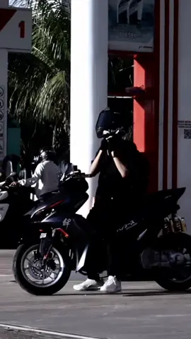 gmau ikut dibelakang?