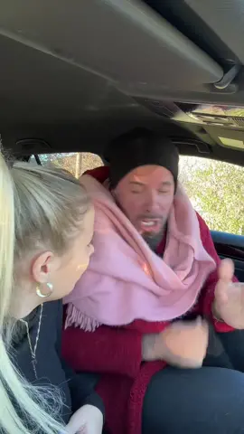 Wenn ihr kalt ist, ist mir kälter😂!!! #viral #fürdich #foryou #foryoupage #fy #fyp #funny #funnyvideos #couplecomedy #couple #comedyvideo 