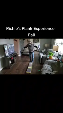 Oculus Fail - Plank Experience   #Fail #vrfail #failingschool #oldmanjackhumor #falling #tiktok #fyp #foryoupage #plankchallange #richiesplank #oculusquest2 #oculus 
