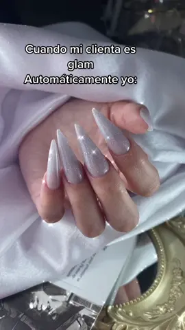 Amo los filtros con brillo 💖 #nailschile#chilenails#manicuristascl#nailsnailsnails#nailsoftiktok#nailsart#shine#nailsshine#salienparati#glamnails  