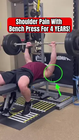 Bench press shoulder pain fix. #bench #benchpress #gym #powerlifting #workout #lifting #exercise #physio #physicaltherapy #doctor #doctorsoftiktok #bodybuilding 