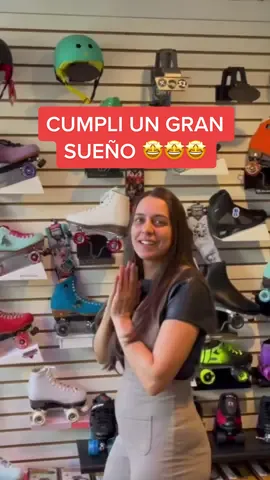 Cumplí un gran SUEÑO el día de mi cumpleaños 11/11 🙏🤩🙌  Después de 19 años en mi cumpleaños #32 volver a mi hobby de la infancia 🥹 y esta vez con los de 4 ruedas 🤩   🛼 @Moxi Roller Skates   #niñafeliz #cumpliendosueños #happygirl #imsoexcited #happywoman #happiness #dreams #happylife #bestbirthdayever #thankful #agradecida #empowerment #felicidad #mujereslatinas #madreslatinas #momblogger #goals #patinadora #skatergirl #moxiskates #paratupagina 
