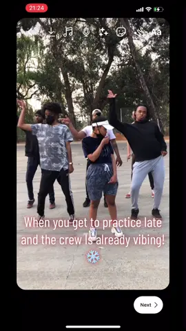 Playing around before getting serious is always important! 😂❄️  #dancehubcompany #dance #algorhythmSA 