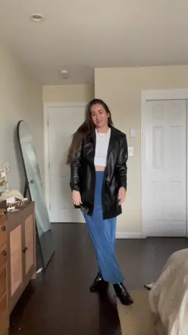 My fave hobby #pinterestoutfit #falloutfits #winterfashion 