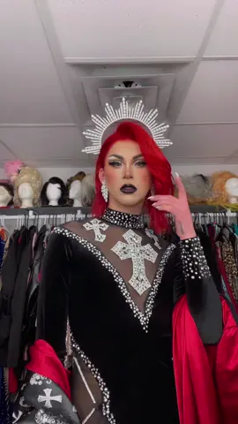 Unholy 🥀 #drag #dragqueen #dragtransformation #makeup #minneapolis #dragmakeup #dragcostumes #lushloungeandtheatre #unholy