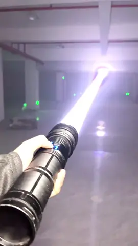 Super Bright Long range Flashlight#flashlightchallenge #flashlight #foryou #Outdoors #fyp #tiktok 