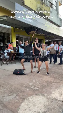 Sua mãe teria essa coragem? E essas reações?😂 #fy #viral 