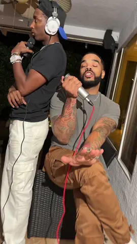 I’m so blessed to have recorded this with drake him self, it took a lot of convincing but we did it , now run it up lol @marcusjustdidit 