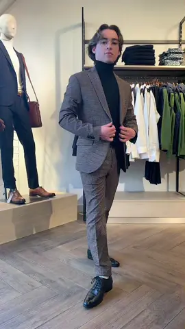 Du Casual au City, changez de style au gré de vos envies 💪🏻  #devred1902 #devred #casual #city #costume #men #fashion #cuir #bienhabillé #mode #style #fypシ #pourtoi #viral 