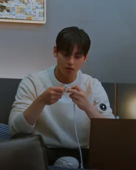 We all deserve someone like him #ChaEunWoo #truebeauty #kdrama 