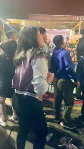 Ufffff. gracias flor 🌷 la viví estas canciones se cantó duro 👌🥰🥳🥳#florpileña🌹 #huralino💃💃💃😄 #conciwrto👑 #huralinointernacional #huayanosperuanos alguien mas estuvo por aquí 🤤😂