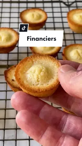 These petite French brown butter cakes make for the perfect dessert or snack. #financier #cookie #baking #howto #dessert #desserts #bakingrecipe #bakingszn #brownedbutter #frenchpastry 