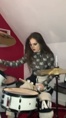 CUT CUT CUT ME UP   Custer - @Slipknot   #slipknot #jayweinberg #slipknot #slipknotmaggots #slipknotcover #slipknotfamily #slipknotfan #slipknotfans #metal #metalfamily #metalhead #metaltok #metaldrummer #drummer #drum #drums #drumcover #cover #music #musician #femaledrummer #drummergirl #metalgirl #metalheadgirl #girldrummer #metalfyp #metalheads #numetal #numetaltiktok #numetalmusic 