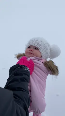 her first time in the snow 🥹 #snowbaby #snow 