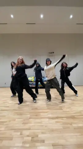 Are U Ready❓ 핌둥이들 가즈아🏃  #LE_SSERAFIM #르세라핌  #BTS #방탄소년단 #RunBTS #달려라방탄