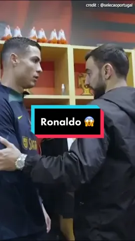 🥶 La relation entre Bruno Fernandes et Ronaldo semble s’être rafraîchie…  #football #ronaldo #portugal #pourtoi
