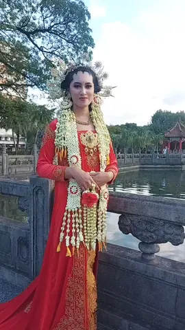 fto konsep,, madura lilin, yg mau fto bju adt bisa inbok me wa : +886966332041 #lusianamakeupweddingtaiwan #weddingorganizer #preweddingshoot #konsepfoto #lusianachannel #nikahditaiwan 