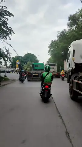 I vs Transformers  ( Optimus Prime, Bumblebee, Ironhide, Jazz & Megatron dkk. ) #cilincing #cilincingjakaratautara #jakartakeras #jakut #jakutinfo 