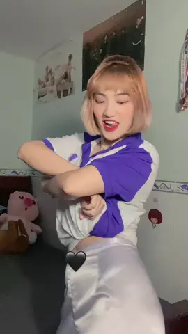 Bông đẹp nhất nhà 😅 #fyp #dance #fypシ #_callmebaee 