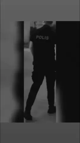 Evli xanımla subay oğlan danışa bilər ?.#kesfet #polis #azerbaycanpolisi👨‍✈️🚔🇦🇿 #azerbaycanpolisi👨‍✈️🚔🇦🇿 #kesfetteyiz #qruz #VoiceEffects #fyp5556m #fypシ #fypシ #polis 