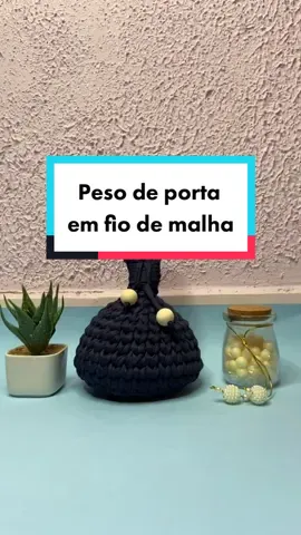 Peso de porta feito com fio de malha.  Medidas: 21cm x 14cm com 800gr.  Além de lindo, é um item muito útil!!  Já imaginou um desse decorando sua casa??  Para encomendar é só me chamar 😉  #maua #abcpaulista #croche #crochefiodemalha #fiodemalha #crochê  #crochemoderno #fiosdemalha   #decoração #decoracao #decoraçãoparacasa #crocheteira #crocheterapia #feitoamao #acessorios #crochetando #pesodeportaemcroche  #crochecomamor #fy #foryou #foryoubrasil