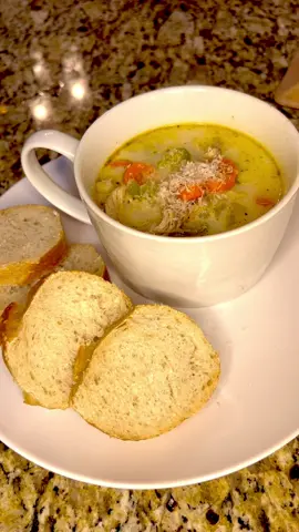 First snowfall of the year calls for creamy chicken soup #soupseason #cooking #comfortfood #dinnerwithme