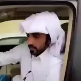 ادري بك انك تدل وتعطي الوصف زين لكن وش الي حدا بك .. و المعابر سعه  لاتنعطف بي يمين ولا انعطف بك يمين الـدرب ذا ليه تشغـلني .. و تـاتي معـه هذا هو الشارع الي يقسم الحارتين هذي مهامله يا قوقل .. وذا مرتعه🖤'