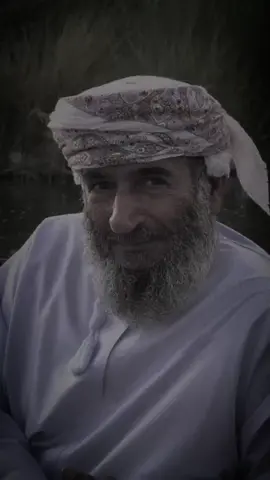 أنا ياصاحبي ماحب من يلعب على الحبلين #fypシ #fyp #قصايد #شعر #الرشيدي 