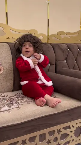 حطيتلو دهان احمر بلشامبو😂👊#يحيى_الزعبي #اضحكو_بحب_اشوفكم_مبسوطين #مقلب 