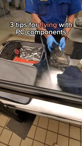 how to fly on a plane with pc components! learned these first hand 😅 #pc #pctips #pcbuilding #mryeester 