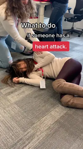 Signs of a heart attack can vary from person to person, but the most important thing you can do is call 911 as soon as possible. #SafetyTips #HeartAttack #FirstAid #FirstAidTips #HowTo #LearnOnTikTok #TikTokTaughtMe 