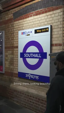 I'm loving the Southall visuals in this, @DJ Frenzy / Desi Frenzy  takes a senti trip through the ends! This is taking me back to those 90s/00s UK Punjabi vibes - “Yaadan” 🇬🇧🥃  The bassline hits differently 🔉🔉