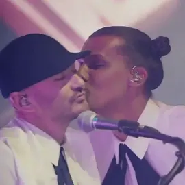 aww🥹 #stromae #stromaetouslesmemes #touslesmemes #concert #live #fy #fyp #fypシ #foryoupge #perte #perteeeee #neiperte #neiperteeee #pourtoi #pourtoipage #tiktok #music #virale #virales #viral 