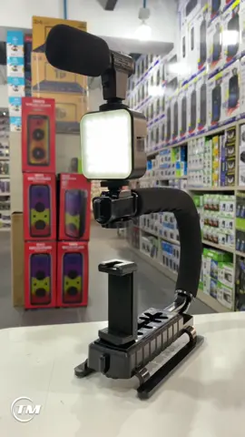 🤩Todo lo que necesitas para hacer tus videos esta en este kit   Este estabilizador de cámara ref AY-49U 📸  Lo nunca antes visto viene con soporte para CÁMARA y TELÉFONO 😱  Incluye micrófono (entrada de audio 3,5mm) y luz led 💡  Lo necesitas para hacer los videos de tu negocio ya que te brinda una estabilidad, luz perfecta y el mejor sonido 🔊  Pidelo ya mismo para tu negocio a nuestras líneas autorizadas:      📞 300 653 4827-Tata       📞 310 216 0160-Nico 📍Estamos ubicados en la Cra 22 # 13-20, Porton Negro   ¡Adquiere también nuestros productos a traves de nuestra pagina web! 💥www.tecnologiamayorista.com  #tecnologia #mayorista #vender #negocio #emprendedores #local #tienda #Bogota #Colombia