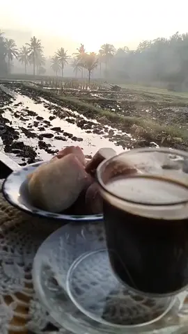 ngopi pagi ☕👌 #kopihitamku #sugenginjing🙏🙏 #damaiituindah 