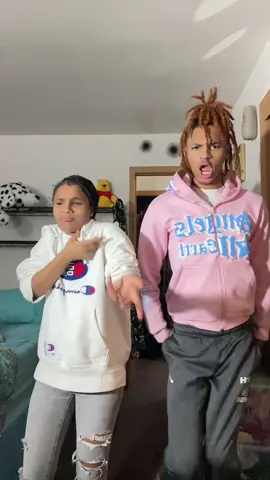 🤣 ion know what we doing 