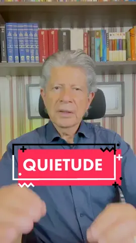 QUIETUDE Dr. Romeu José de Assis  Quietude significa sossego, paz, tranquilidade, calmaria. Ingredientes necessários a qualidade de vida, a quem quer longevidade.  Vivemos numa sociedade inquieta, agitada pelos compromissos de consumo; todo mundo vive numa correria desenfreada.  Mas, a palavra de ordem dos cientistas da saúde é desacelerar - diminuir a velocidade, o ritmo.  Ouça o que Jesus, disse a Seus discípulos: “Observai as aves do céu: não semeiam, não colhem, nem ajuntam em celeiros; (...) Considerai como crescem os lírios do campo: eles não trabalham, nem fiam.”.   Contemple a natureza: o barulho das águas; o som do vento nas árvores. Ouça a voz do Senhor. Aquieta-te!  ______________________________________ 1 Bíblia Sagrada. RA. Mateus 6:26 “a” e 28 “b”.  #quietude #senhor #deus #amor 