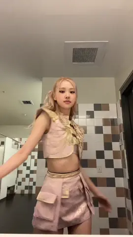 💞 @blackpinkofficial in ur area 💞