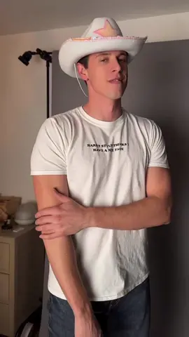 TONIGHTS THE NIGHT. think he’ll remember this face?