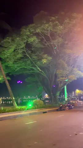 Thủ dầu về đêm 😆 #binhduong 