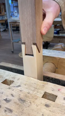 #satisfying #joinery #tiktokwoodworkercommunity #woodworkingcommunity #satisfyingsounds #woodcraft #asmr #asmrsounds #asmrvideo #satisfyingcraft #satisfyingvideos #satisfyingart #satisfyingwoodworking #handmade #craftsmanship #woodjoint #woodjoints #woodworker 