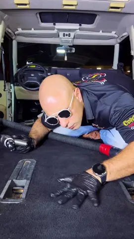 #تنظيف_فرش_السياره  طريقة تنظيف الرمل من فرش السياره 