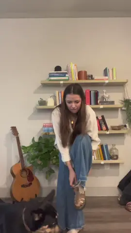 The vibe is comfy cozy today #freepeople#widelegjean#boho#outfitinspo#bohofallinspo#fallfits#OOTD#falloutfits#fallinspo#fall22#fall22outfits#freepeoplehaul #freepeoplestyle #boho#bohostylelover #bohostyle #bohoootd 