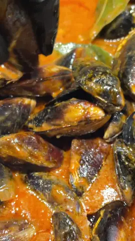 Yeni soslu midye geliyor😎sizce yeni soslumuz ne? #midyeciyasin #midyedolma #batman #mardin #van #diyarbakırrr #siirt56 #soslumidye 