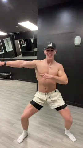 This is the only way ill showcase my physique now #gym #dancing 